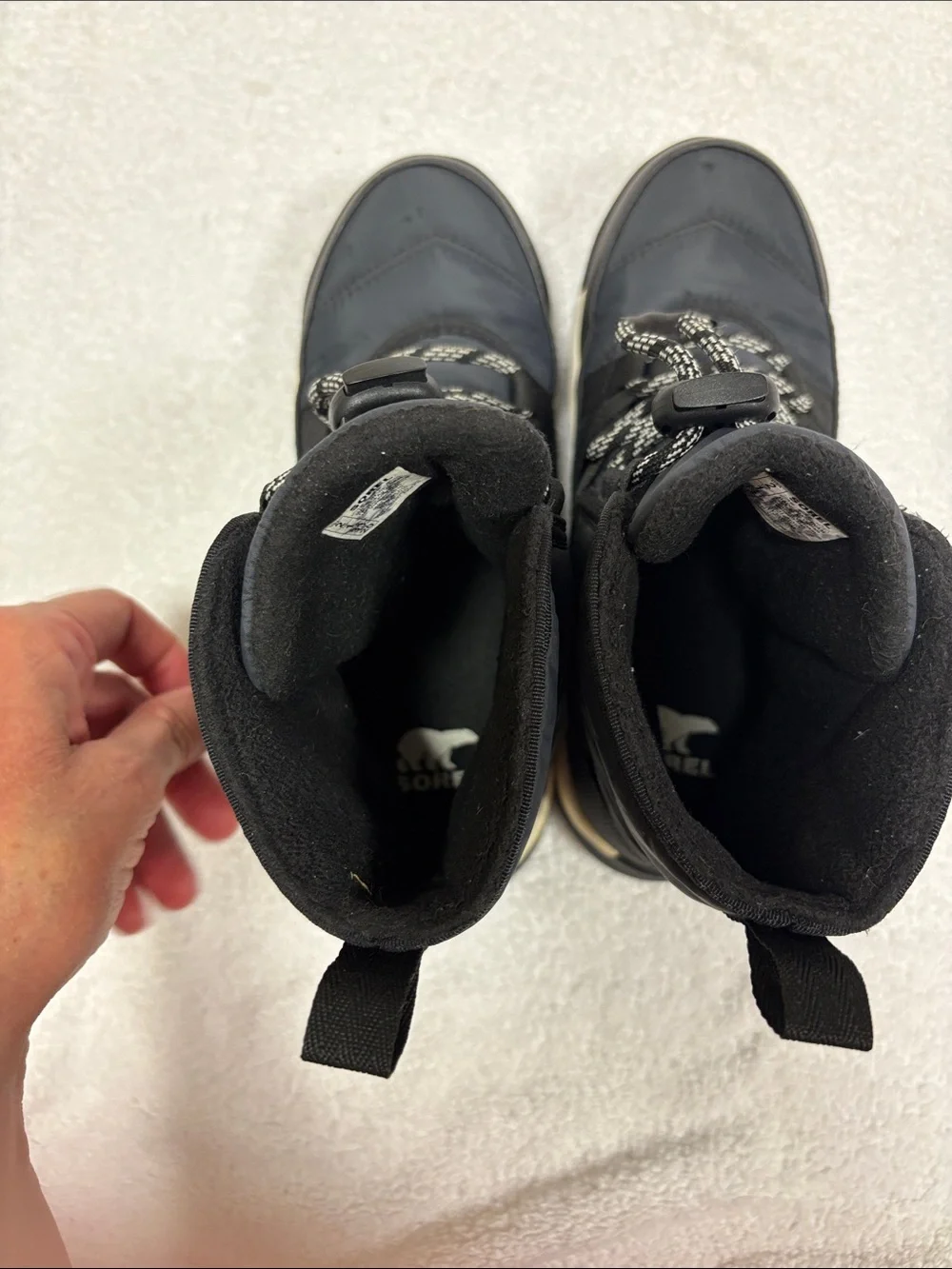 Sorel Kids Black Whitney Winter Boots quilted unisex size 2